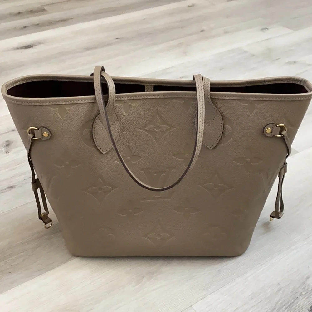 Louis Vuitton Neverfull MM Empreinte Leather Tote Shoulder Bag
